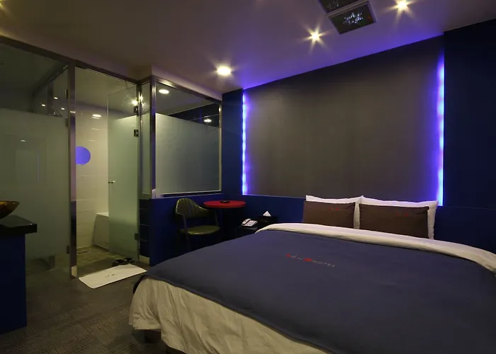 The M Hotel